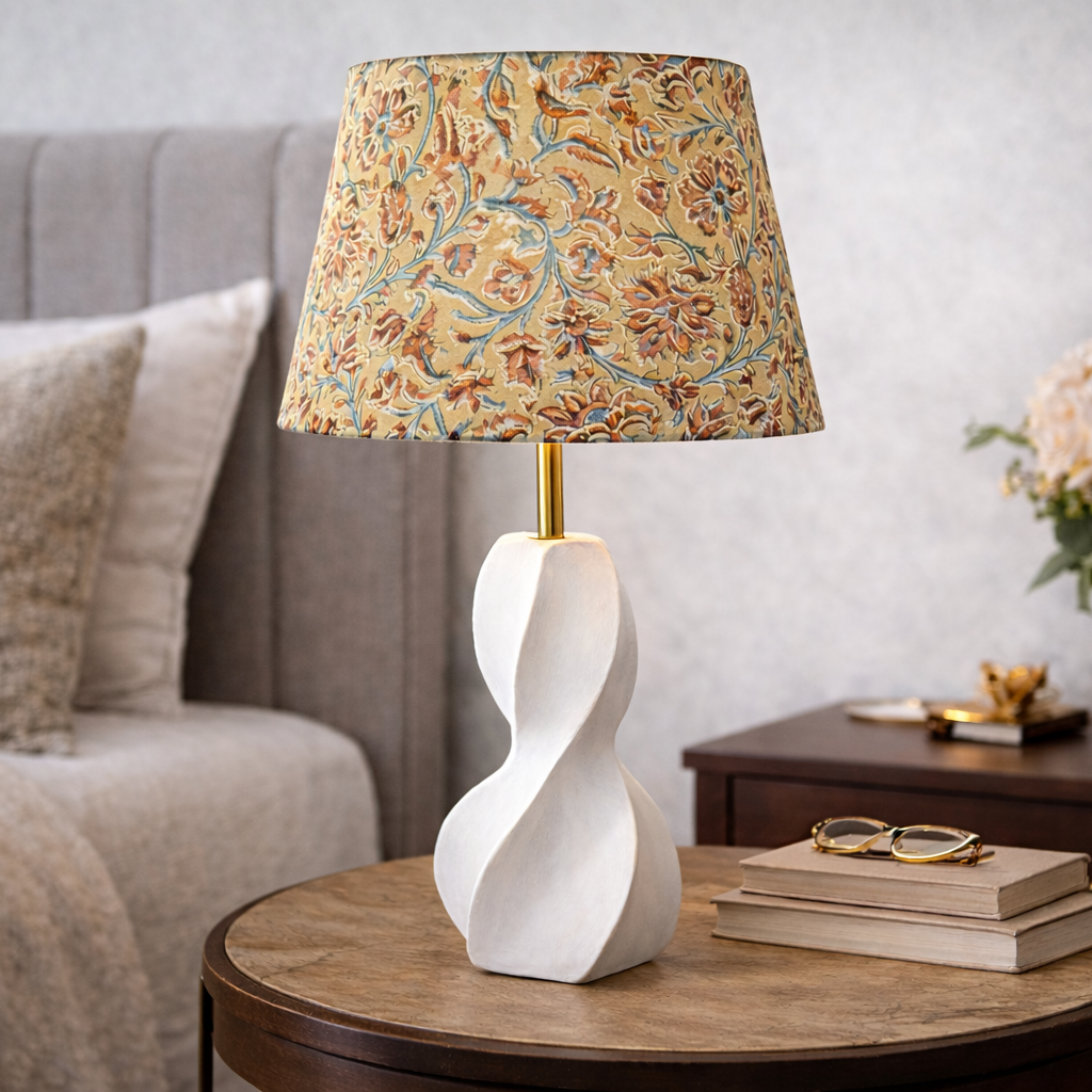 Golden Kalamkari Straight Empire & Lumo Twist White Combo