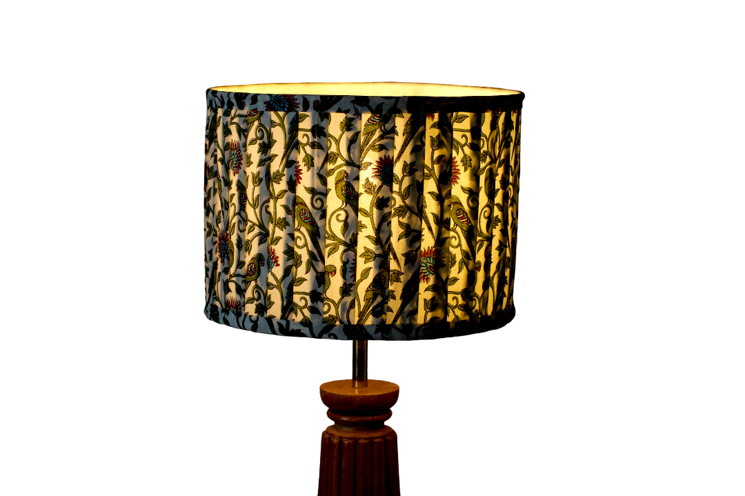 Parrotveil Classic Drum Pleated