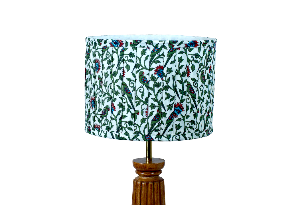 Parrotveil Classic Drum Pleated